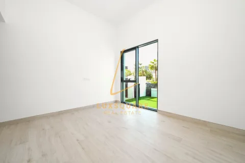 Villa te huur in Al Furjan, Dubai, VAE 5 slaapkamers, 570 vr.m., nr 700853 - foto 2