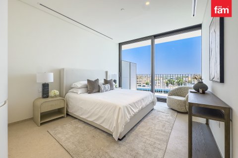 Apartment in Dubai, UAE 3 bedrooms, 335.7 sq.m. № 714908 - photo 18