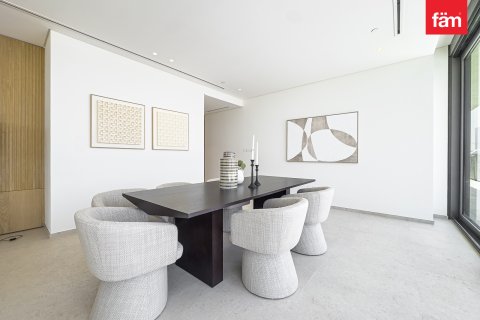 Apartment in Dubai, UAE 3 bedrooms, 335.7 sq.m. № 714908 - photo 10