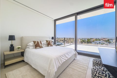 Apartment in Dubai, UAE 3 bedrooms, 335.7 sq.m. № 714908 - photo 20