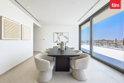 Apartment in Dubai, UAE 3 bedrooms, 335.7 sq.m. № 714908 - photo 6