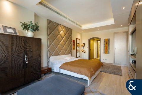 Vila v Meadows, Dubai, SAE 5 spální, 381 m2 č. 666276 - Fotografia 9