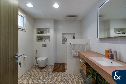 Vila v Meadows, Dubai, SAE 5 spální, 381 m2 č. 666276 - Fotografia 12