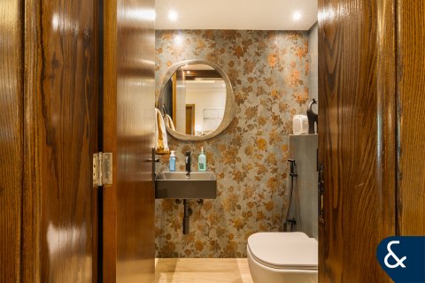 Vila v Meadows, Dubai, SAE 5 spální, 381 m2 č. 666276 - Fotografia 8