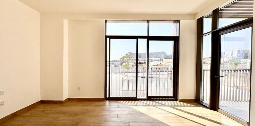 Villa in Al Furjan, Dubai, UAE 4 bedrooms, 360 sq.m. № 634579