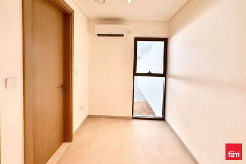 Villa in Al Furjan, Dubai, UAE 4 bedrooms, 360 sq.m. № 634579 - photo 8