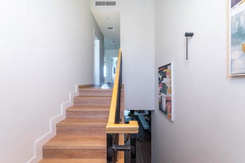 Kuća u nizu u Dubai, UAE 3 spavaćih soba, 325 m2 Br. 698823 - fotografija 10