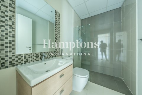 Villa te huur in Dubai, VAE 3 slaapkamers, 174.84344600 vr.m., nr 686435 - foto 16