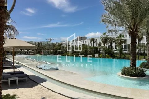 Villa till försäljning i Dubai, UAE 4 sovrum Nr. 641815 - fotografi 1