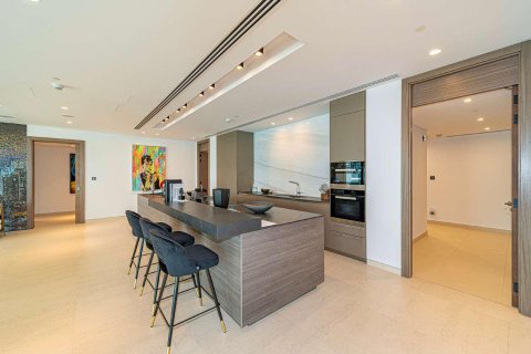 Penthouse in Palm Jumeirah, Dubai, UAE 4 bedrooms, 667 sq.m. № 648668 - photo 5