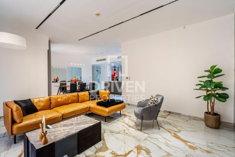 Lägenhet till försäljning i Jumeirah Beach Residence, Dubai, UAE 3 sovrum, 176.79 kvm Nr. 756503 - fotografi 1