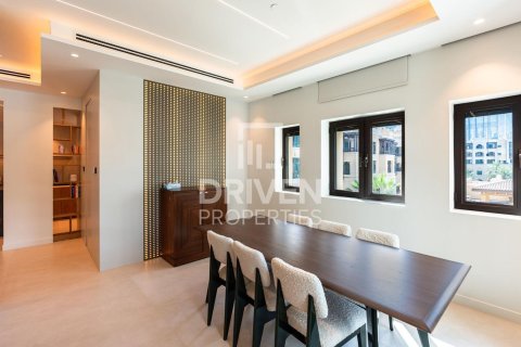 Appartamento in vendita a Downtown Dubai (Downtown Burj Dubai), Dubai, EAU 2 camere da letto, 139.26 mq. № 756507 - foto 22