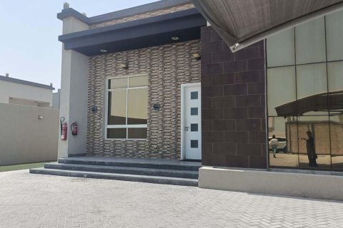 Üürile anda villa asukohaga Al Hamra Village, Ras Al Khaimah, AÜE: 2 magamistoaga, 167 m² Nr 656647 - pilt 4