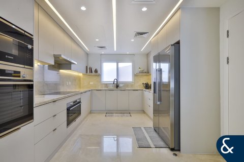 Villa in vendita a Meadows, Dubai, EAU 5 camere da letto, 540 mq. № 667877 - foto 3