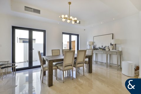 Villa in vendita a Meadows, Dubai, EAU 5 camere da letto, 540 mq. № 667877 - foto 5