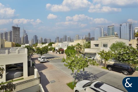 Villa in vendita a Meadows, Dubai, EAU 5 camere da letto, 540 mq. № 667877 - foto 13