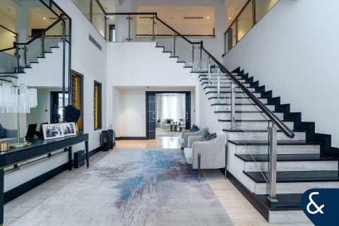 Vila u gradu Jumeirah Golf Estates, Dubai, UAE 5 spavaće sobe, 574 m2 Br. 667875 - Slika 5