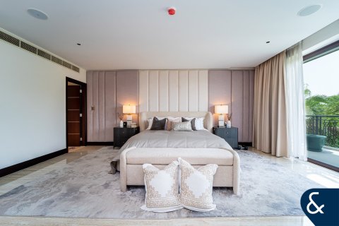 Vila u gradu Jumeirah Golf Estates, Dubai, UAE 5 spavaće sobe, 574 m2 Br. 667875 - Slika 16
