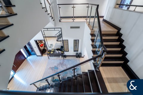 Vila u gradu Jumeirah Golf Estates, Dubai, UAE 5 spavaće sobe, 574 m2 Br. 667875 - Slika 14