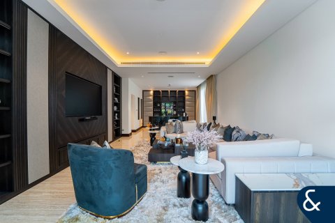 Vila u gradu Jumeirah Golf Estates, Dubai, UAE 5 spavaće sobe, 574 m2 Br. 667875 - Slika 10