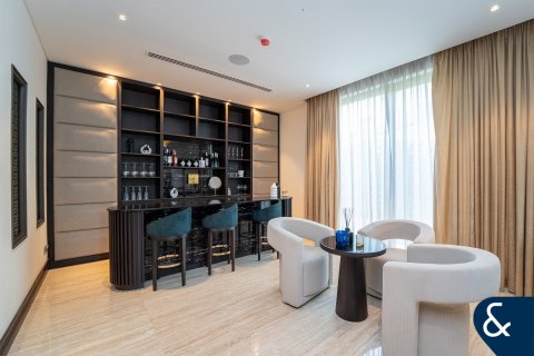 Vila u gradu Jumeirah Golf Estates, Dubai, UAE 5 spavaće sobe, 574 m2 Br. 667875 - Slika 11