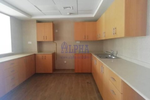 Shtëpi në qytet në Al Hamra Village, Ras Al Khaimah, Emiratet e Bashkuara Arabe 4 dhoma gjumi, 375.4 m2. № 709292 - Foto 15