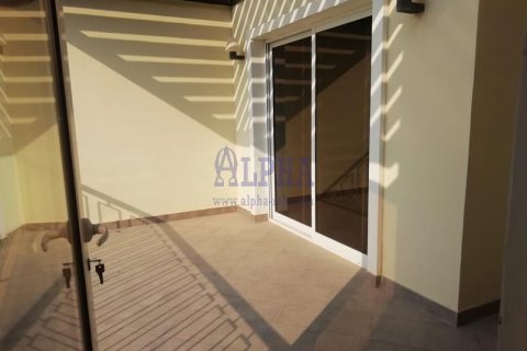 Shtëpi në qytet në Al Hamra Village, Ras Al Khaimah, Emiratet e Bashkuara Arabe 4 dhoma gjumi, 375.4 m2. № 709292 - Foto 18