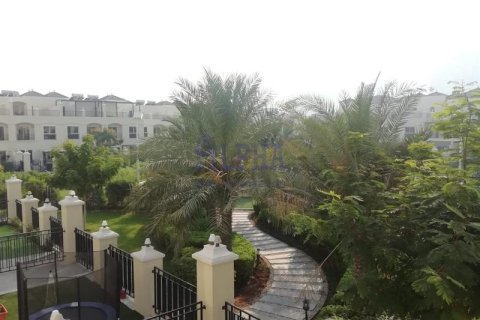 Shtëpi në qytet në Al Hamra Village, Ras Al Khaimah, Emiratet e Bashkuara Arabe 4 dhoma gjumi, 375.4 m2. № 709292 - Foto 6