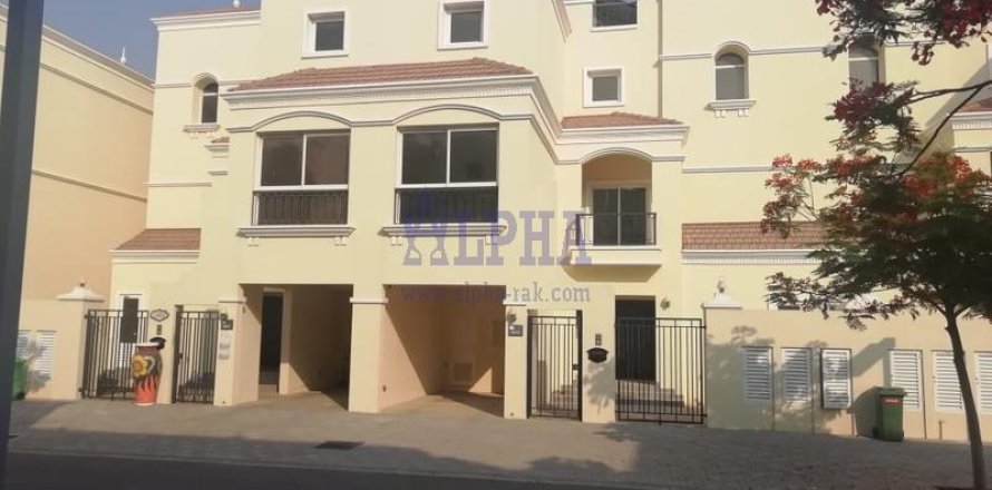 Shtëpi në qytet në Al Hamra Village, Ras Al Khaimah, Emiratet e Bashkuara Arabe 4 dhoma gjumi, 375.4 m2. № 709292