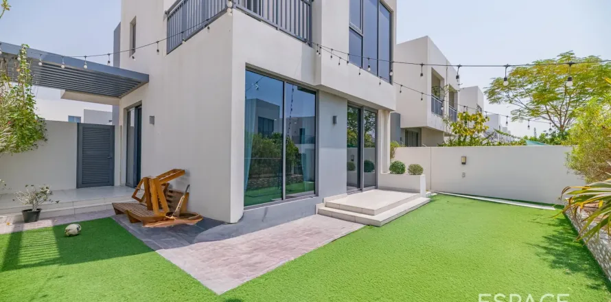 Townhouse di Dubai Hills Estate, UEA 4 kamar tidur, 230 m2 nomor 650007
