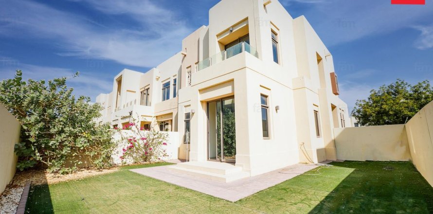 Townhouse in Reem, Dubai, UAE 3 bedrooms, 268.5 sq.m. № 660530