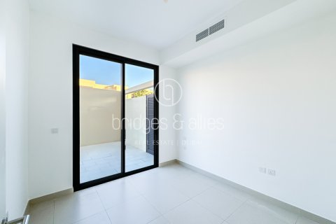 Villa en alquiler en Dubai Hills Estate, Dubai, EAU 4 dormitorios, 284.8 m2 № 670080 - foto 17