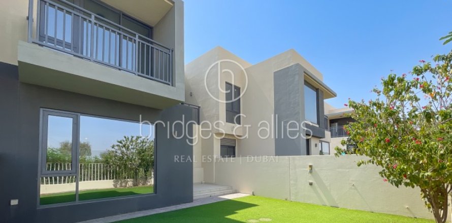 Villa en Dubai Hills Estate, Dubai, EAU 4 dormitorios, 284.8 m² № 670080