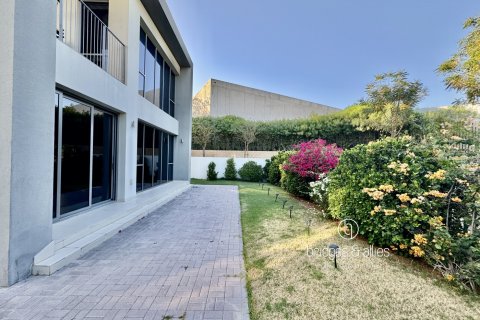 Villa en alquiler en Dubai Hills Estate, Dubai, EAU 4 dormitorios, 445.9 m2 № 670078 - foto 18