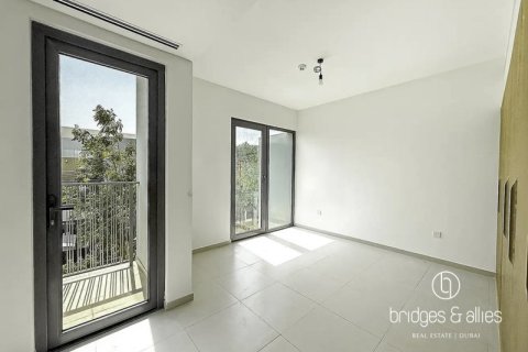 Villa en alquiler en Dubai, EAU 3 dormitorios, 140.5 m2 № 670075 - foto 11