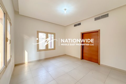 Abu Dhabi, BAE’de satılık вилла 4 yatak odası, 532 m&sup2; No 669573 - fotoğraf 11