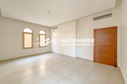Abu Dhabi, BAE’de satılık вилла 4 yatak odası, 532 m&sup2; No 669573 - fotoğraf 7