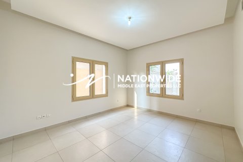 Abu Dhabi, BAE’de satılık вилла 4 yatak odası, 532 m&sup2; No 669573 - fotoğraf 12