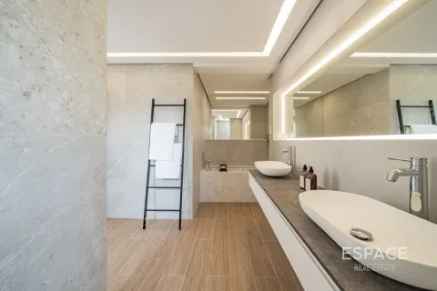 Villa en venta en Meadows, Dubai, EAU 4 dormitorios, 373 m2 № 649506 - foto 14