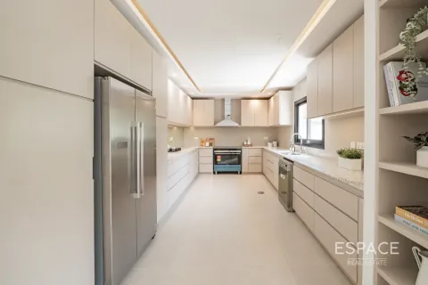 Villa en venta en Meadows, Dubai, EAU 4 dormitorios, 373 m2 № 649506 - foto 7