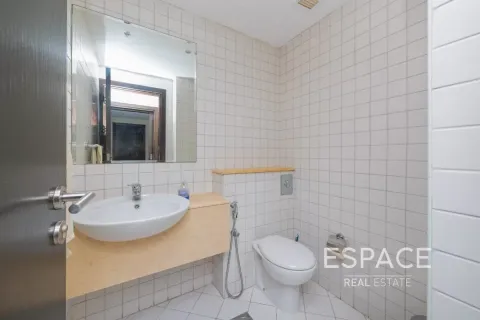 Apartment in Dubai Marina, Dubai, UAE 1 bedroom, 72 sq.m. № 649505 - photo 15