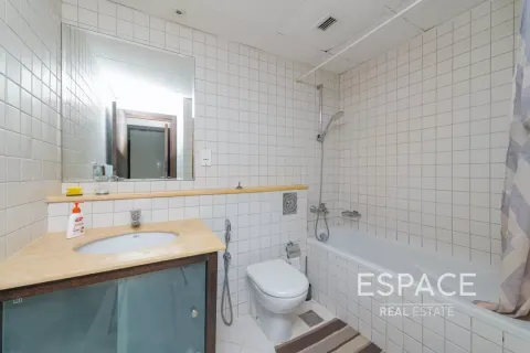 Apartment in Dubai Marina, Dubai, UAE 1 bedroom, 72 sq.m. № 649505 - photo 2