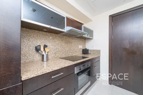 Apartment in Dubai Marina, Dubai, UAE 1 bedroom, 72 sq.m. № 649505 - photo 10