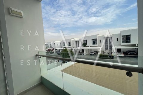 Townhouse in Dubai, UAE 3 bedrooms, 263.99 sq.m. № 637548 - photo 12