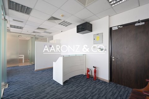 Biuro do wynajęcia w Jumeirah Lake Towers, Dubai, ZEA 85.7 mkw., nr 641974 - zdjęcie 1
