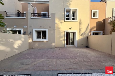 Shtëpi në qytet në Dubai, Emiratet e Bashkuara Arabe 3 dhoma gjumi, 272.2 m2. № 711600 - Foto 2