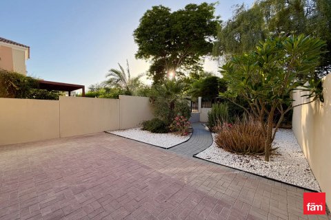 Shtëpi në qytet në Dubai, Emiratet e Bashkuara Arabe 3 dhoma gjumi, 272.2 m2. № 711600 - Foto 11