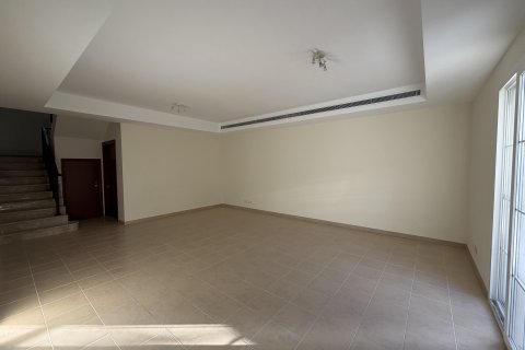 Shtëpi në qytet në Dubai, Emiratet e Bashkuara Arabe 3 dhoma gjumi, 272.2 m2. № 711600 - Foto 18