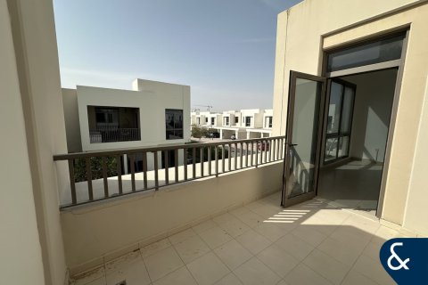 Řadový dům v Town Square, Dubai, SAE 4 ložnice, 225 m² Č.: 684954 - fotografie 15