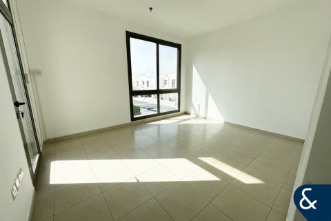 Řadový dům v Town Square, Dubai, SAE 4 ložnice, 225 m² Č.: 684954 - fotografie 13